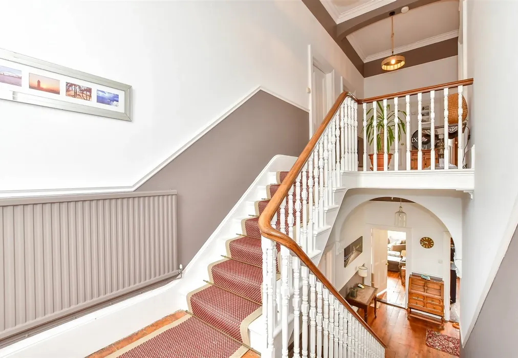 Internal Lifestyle Photograph - Appley Rise, Ryde, Isle of Wight - Wards of Kent