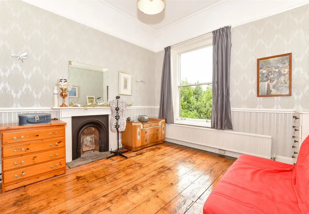Bedroom 3 - Appley Rise, Ryde, Isle of Wight - Wards of Kent