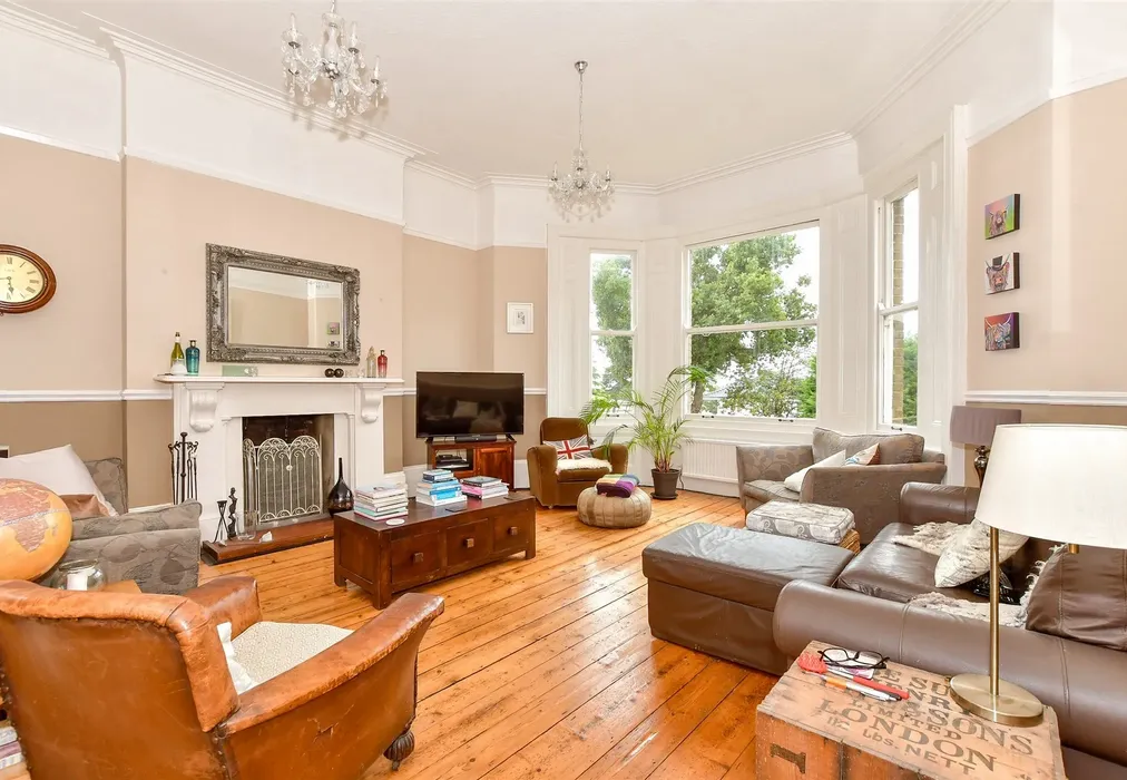 Drawing Room - Appley Rise, Ryde, Isle of Wight - Wards of Kent