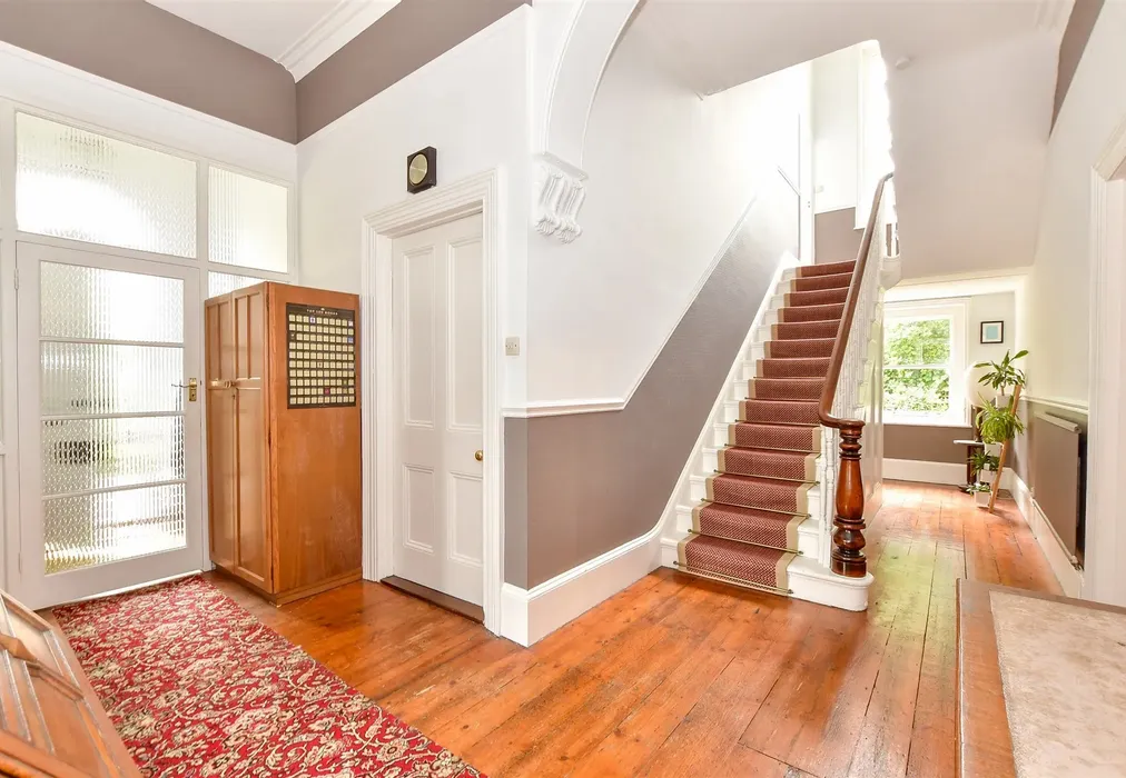 Hallway - Appley Rise, Ryde, Isle of Wight - Wards of Kent