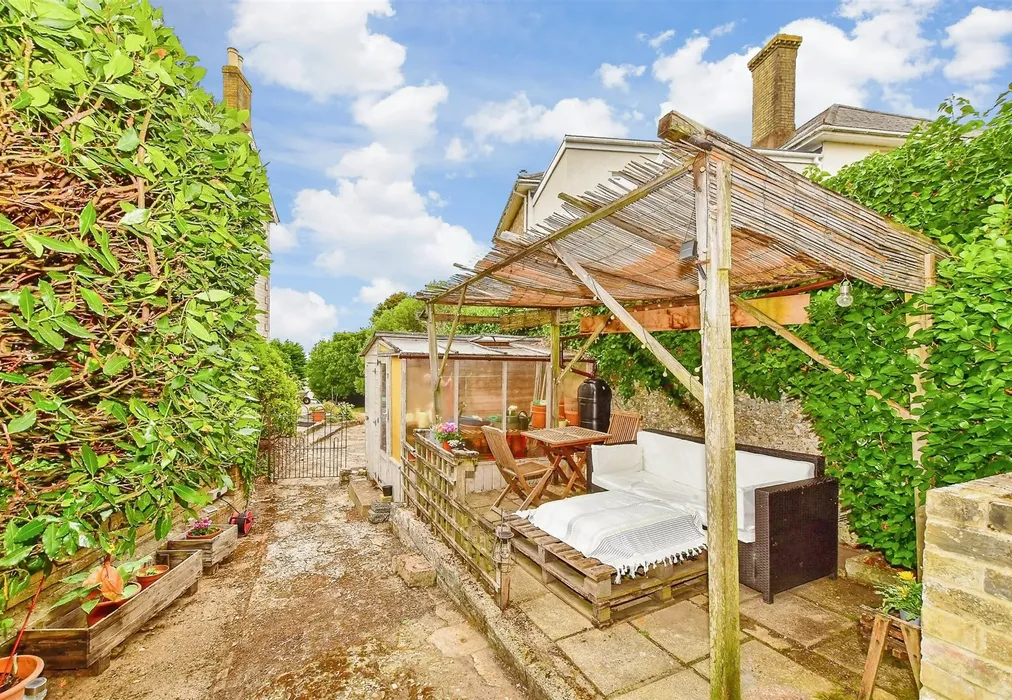*Rear Garden* - Appley Rise, Ryde, Isle of Wight - Wards of Kent