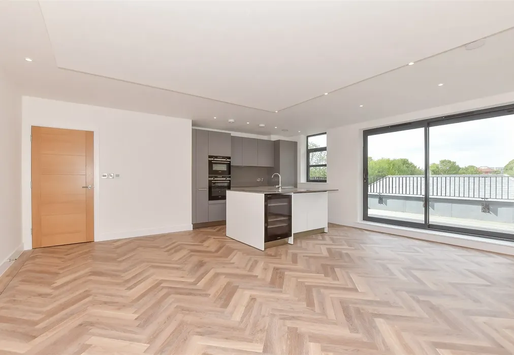 Lounge/Kitchen/Diner - The Fairways, Convent Road, Broadstairs, Kent - Wards of Kent