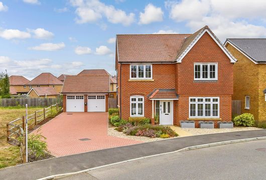 Long Strakes, Staplehurst, Tonbridge, Kent - Wards of Kent