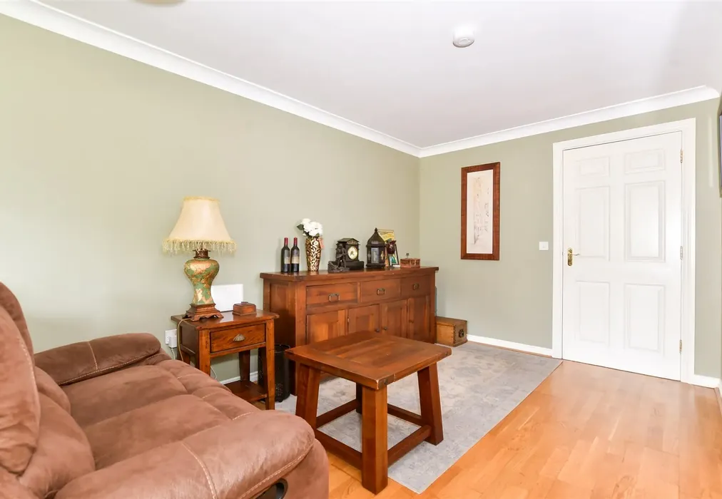 Lounge/Diner - Bambridge Court, Maidstone, Kent - Wards of Kent