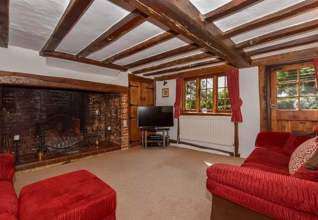 Living Room - Furnace Lane, Horsmonden, Tonbridge, Kent - Wards of Kent