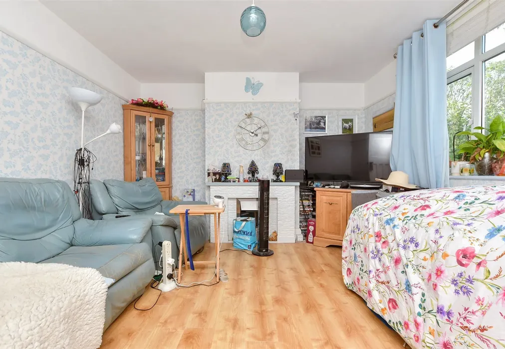 Lounge - Dane Road, Birchington, Kent - Wards of Kent