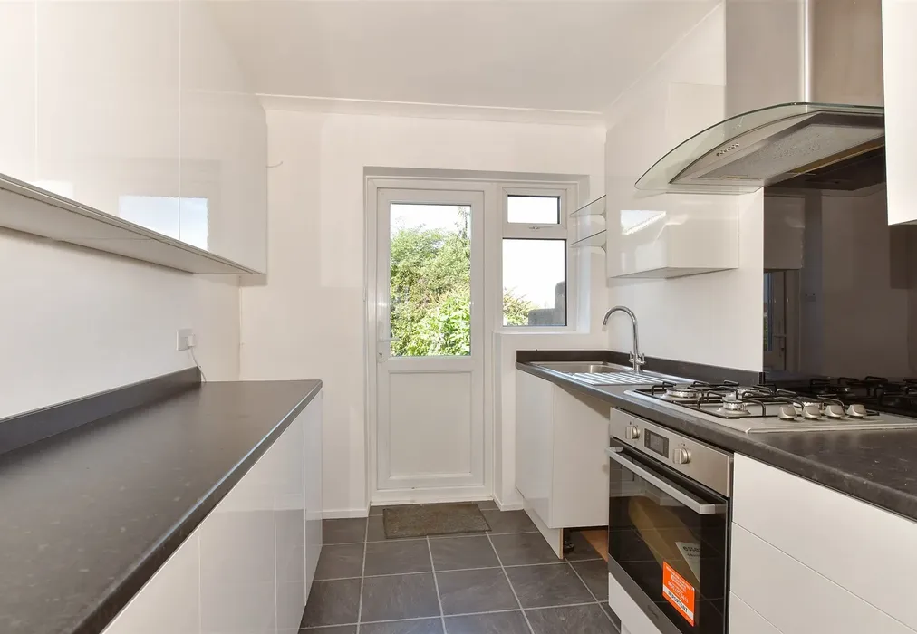 Kitchen - Blenheim Avenue, Chatham, Kent - Wards of Kent