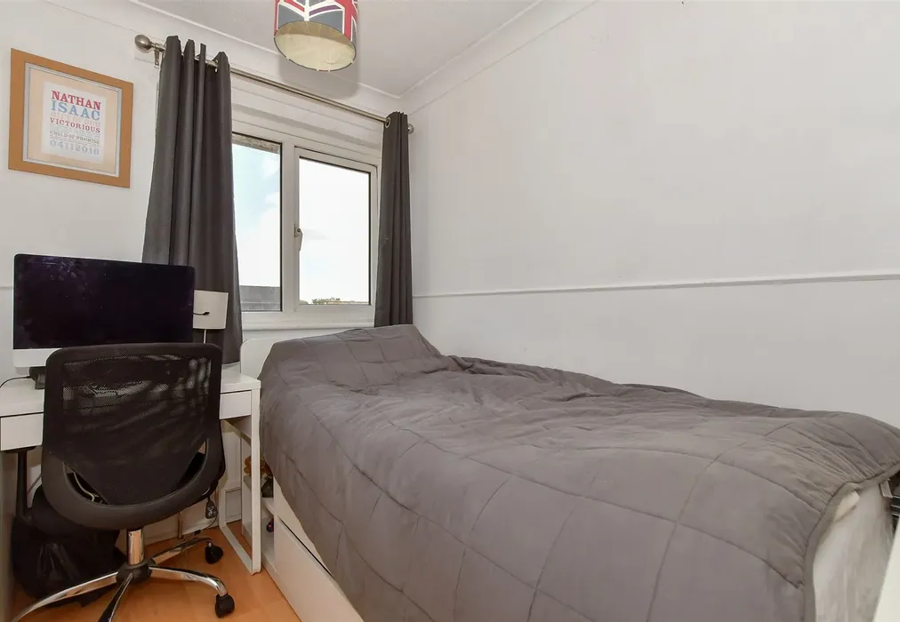 Bedroom 3 - Chipstead Close, Allington, Maidstone, Kent - Wards of Kent