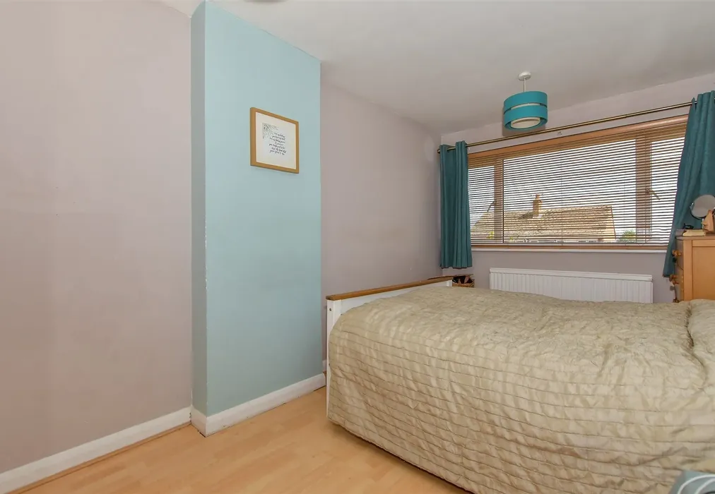 Bedroom 1 - Chipstead Close, Allington, Maidstone, Kent - Wards of Kent