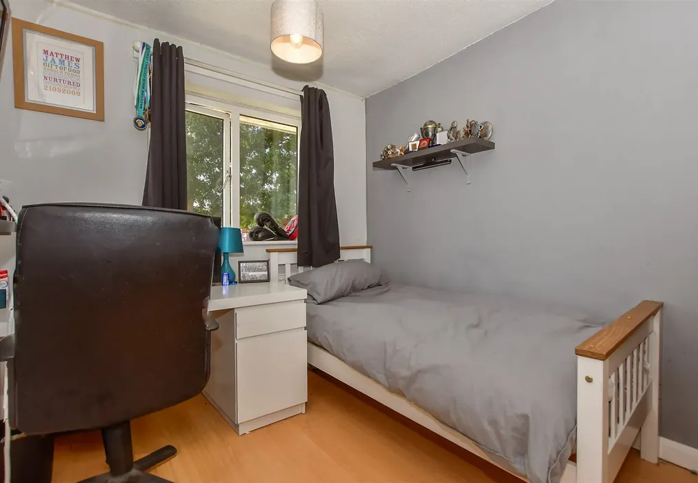 Bedroom 2 - Chipstead Close, Allington, Maidstone, Kent - Wards of Kent