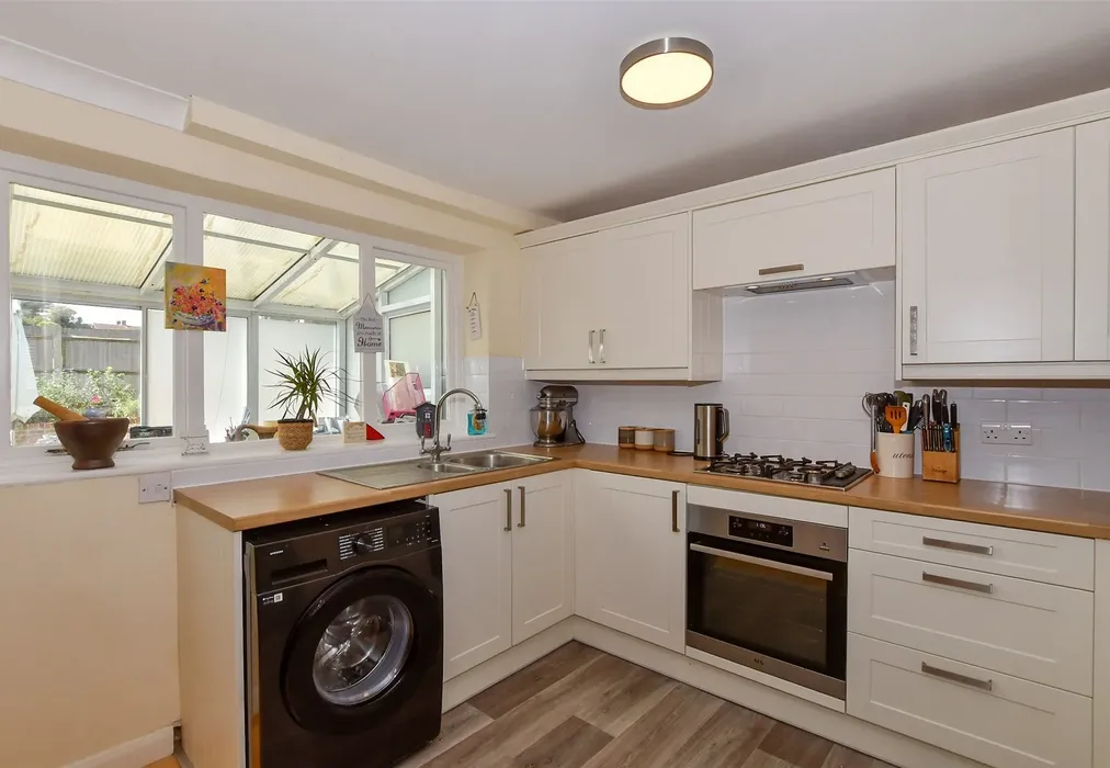 Kitchen/Diner - Chipstead Close, Allington, Maidstone, Kent - Wards of Kent