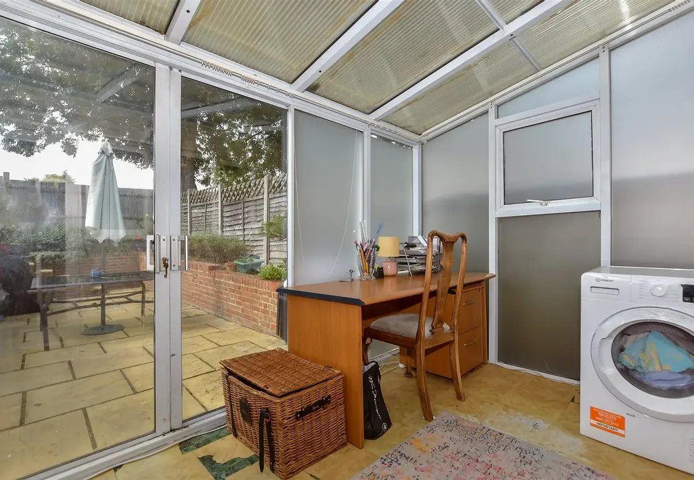 Conservatory - Chipstead Close, Allington, Maidstone, Kent - Wards of Kent