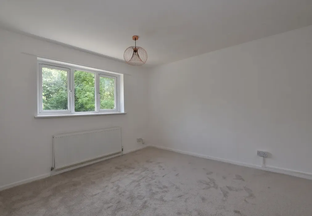bed 1 - Glenmere Basildon SS16 - Wards of Kent