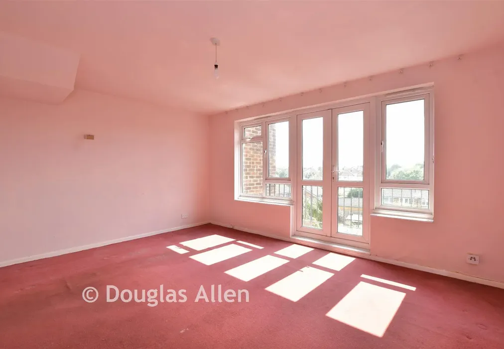 Lounge/Diner - Victor Approach, Hornchurch, Essex - Wards of Kent