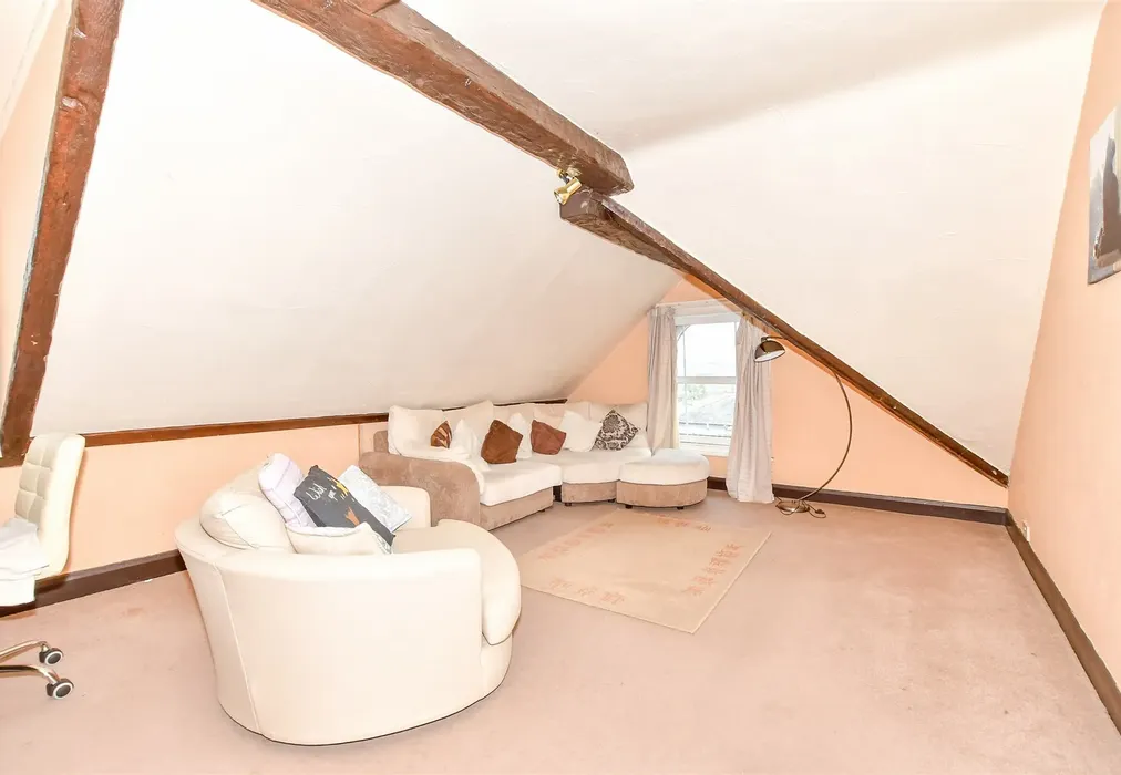 Lounge - Grove Road, Sandown, Isle of Wight - Wards of Kent