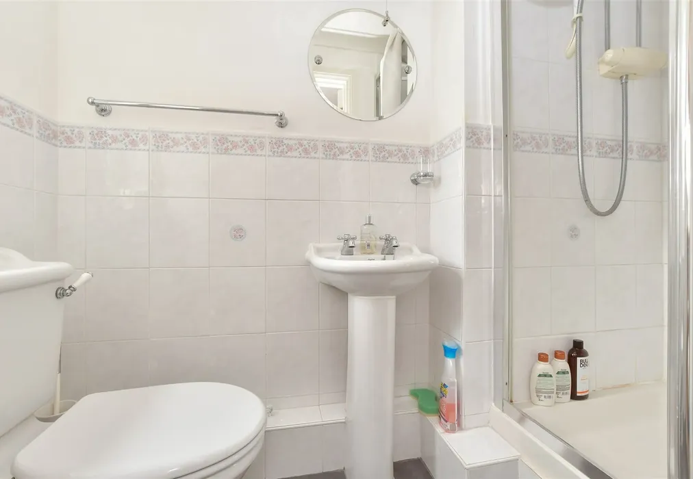 En-Suite Shower Room - Woodchurch Road, Tenterden, Kent - Wards of Kent