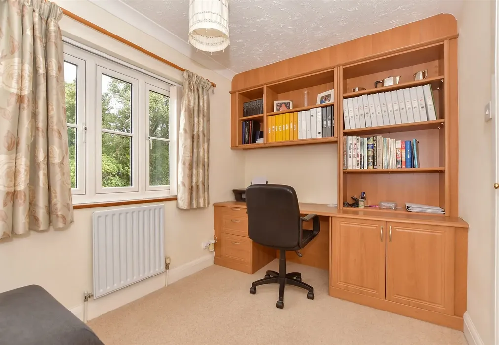 Bedroom 5 - Woodchurch Road, Tenterden, Kent - Wards of Kent