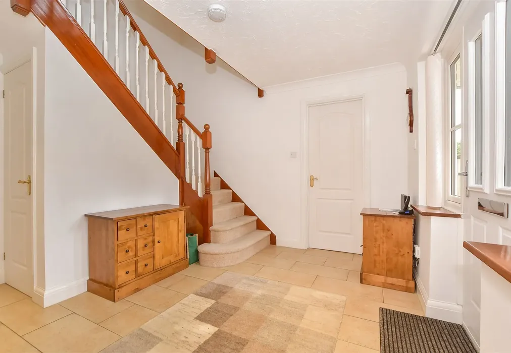 Entrance Hall - Woodchurch Road, Tenterden, Kent - Wards of Kent