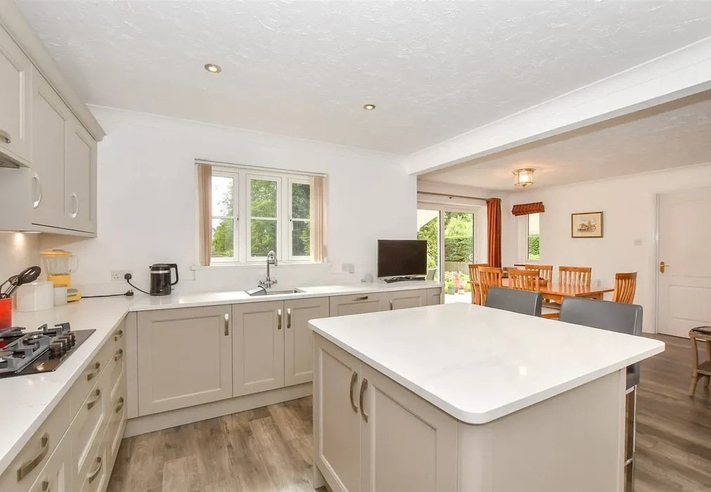 Kitchen Area - Woodchurch Road, Tenterden, Kent - Wards of Kent