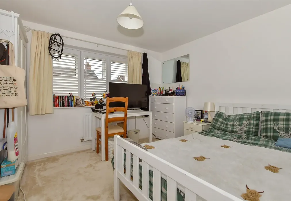 Bedroom 3 - Knoxes Shaw, Maidstone, Kent - Wards of Kent