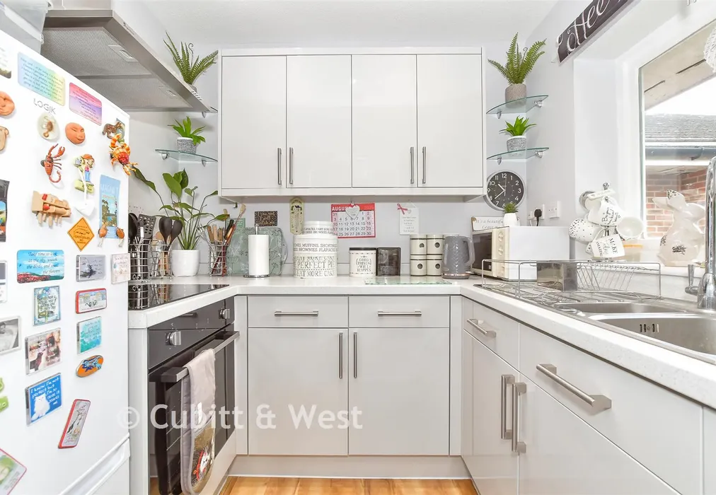 Kitchen - Irvine Road, Littlehampton, West Sussex - Wards of Kent