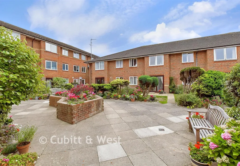 Communal Gardens - Irvine Road, Littlehampton, West Sussex - Wards of Kent