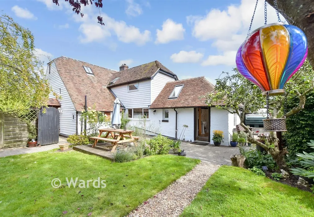 External Lifestyle Photograph - Ashford Road, Ivychurch, Romney Marsh, Kent - Wards of Kent