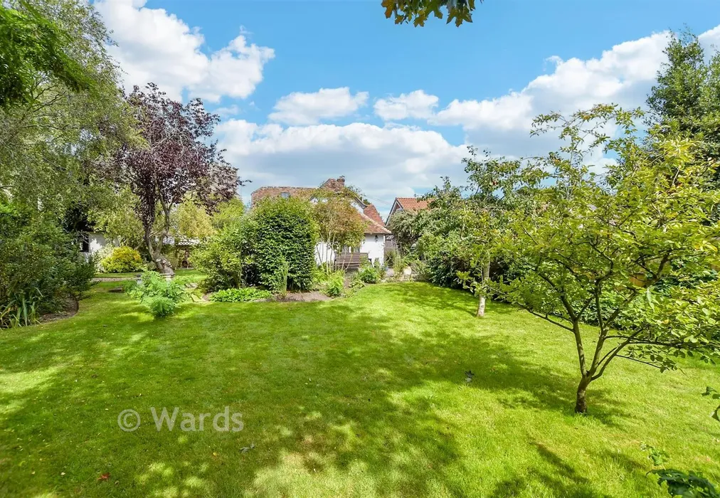 Rear Garden - Ashford Road, Ivychurch, Romney Marsh, Kent - Wards of Kent