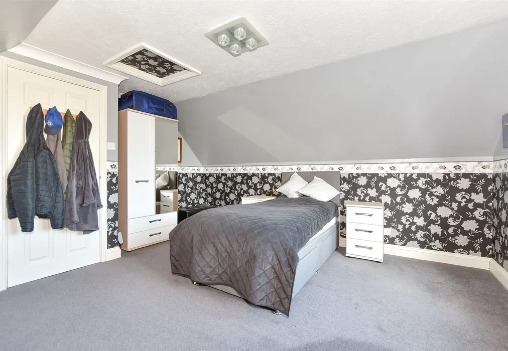 Bedroom 2 - The Fairway, Dymchurch, Romney Marsh, Kent - Wards of Kent
