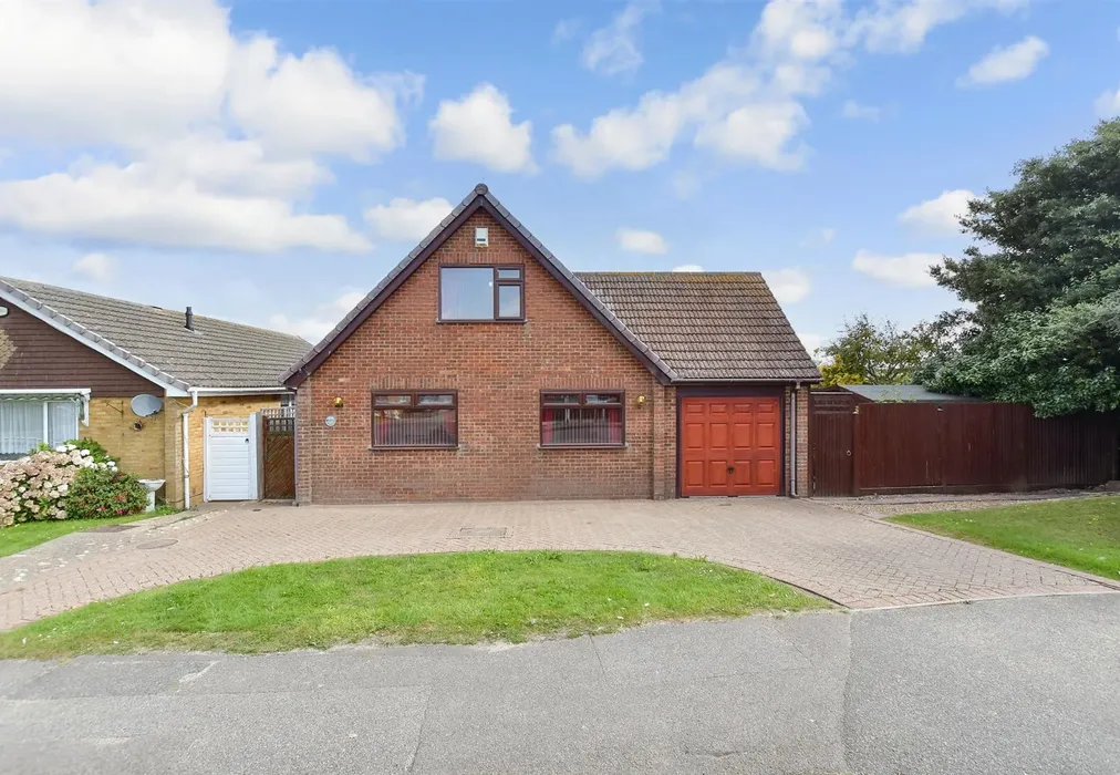 External (Web) - The Fairway, Dymchurch, Romney Marsh, Kent - Wards of Kent