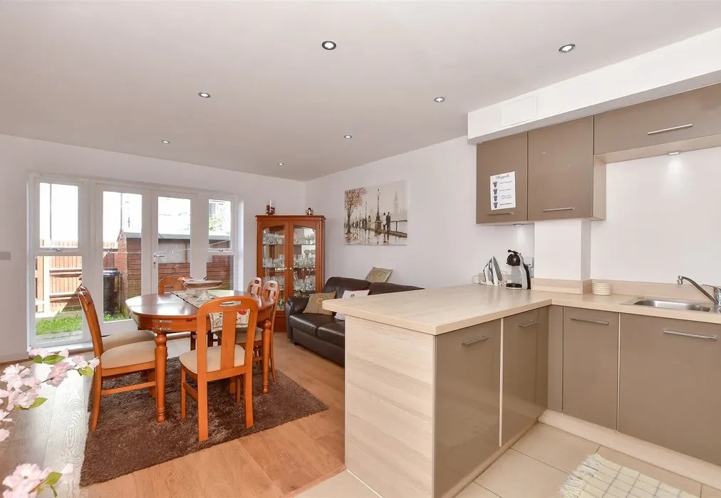 Kitchen/Diner - Westwood Drive, Canterbury, Kent - Wards of Kent