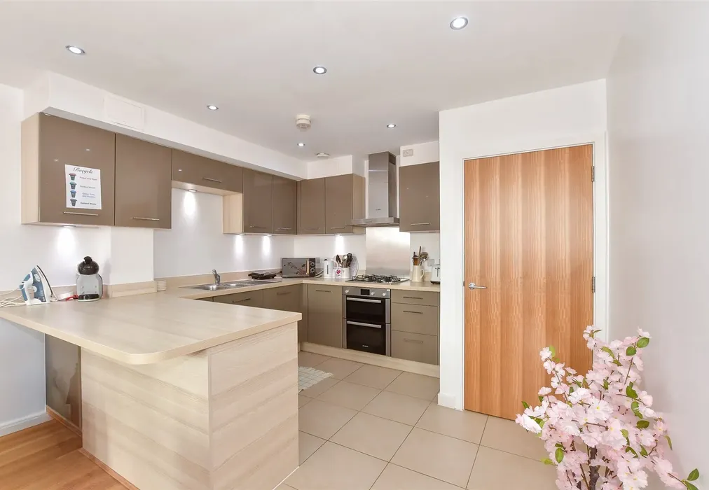 Kitchen/Diner - Westwood Drive, Canterbury, Kent - Wards of Kent