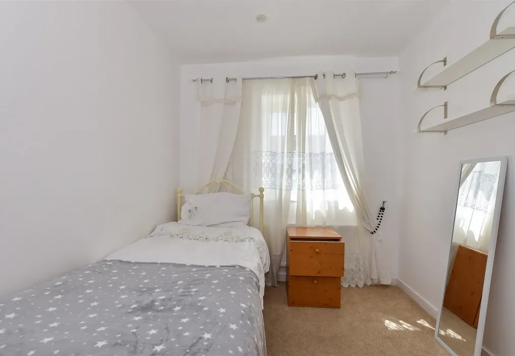 Bedroom 3 - Westwood Drive, Canterbury, Kent - Wards of Kent