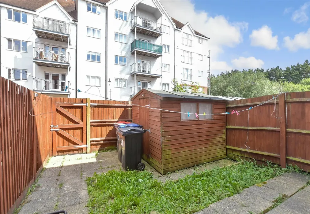 Rear Garden - Westwood Drive, Canterbury, Kent - Wards of Kent