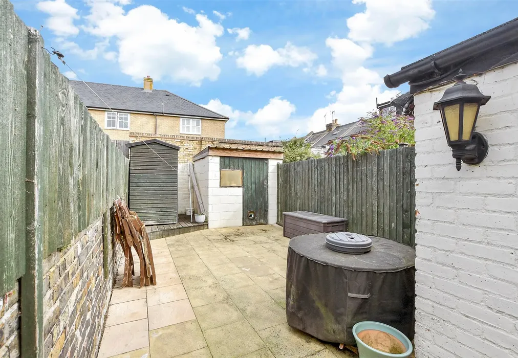 Rear Garden - Grosvenor Road, Ramsgate, Kent - Wards of Kent