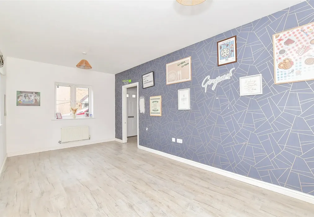 Lounge - Navigation Drive, Yapton, Arundel, West Sussex - Wards of Kent