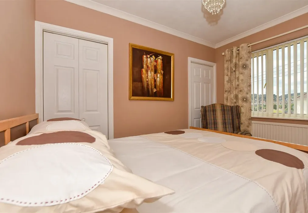 Bedroom 1 - Kings Road, Dover, Kent - Wards of Kent
