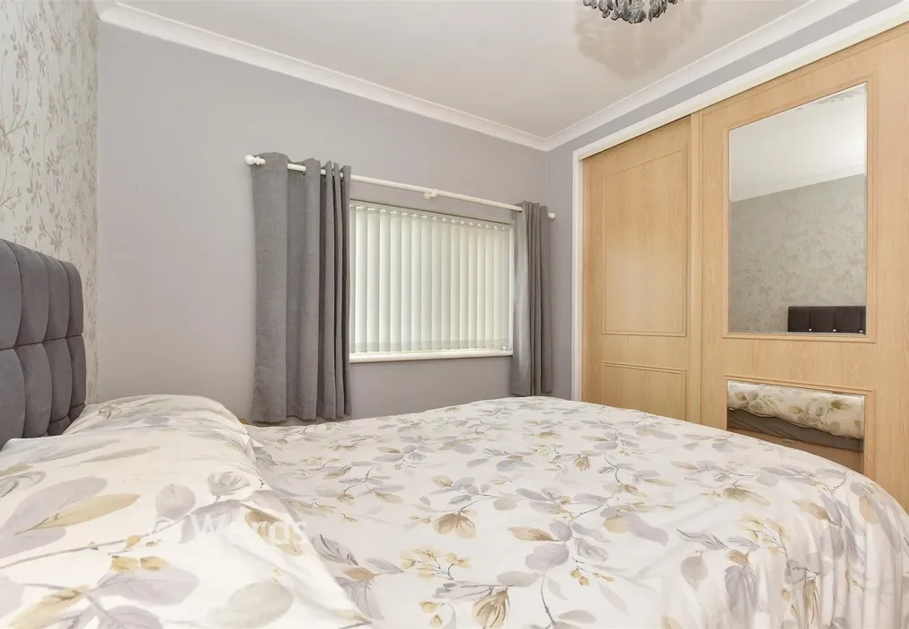 Bedroom 2 - Kings Road, Dover, Kent - Wards of Kent