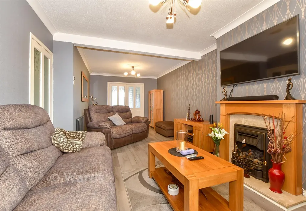 Lounge - Kings Road, Dover, Kent - Wards of Kent