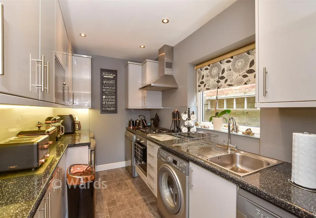 Kitchen - Kings Road, Dover, Kent - Wards of Kent