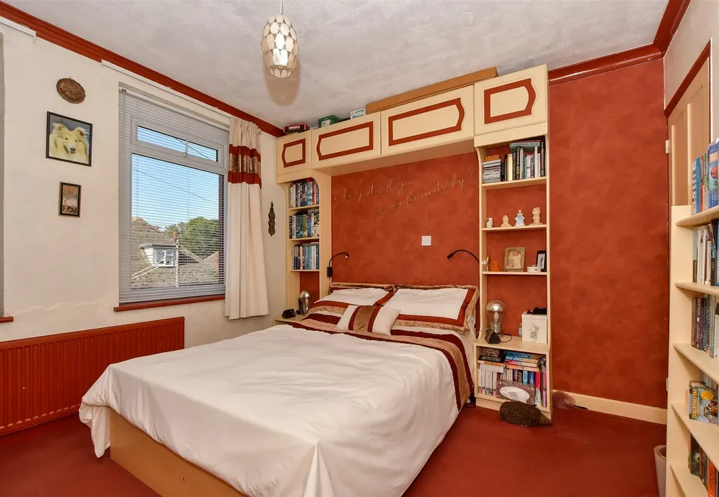 Bedroom 1 - Church Hill, Shepherdswell, Dover, Kent - Wards of Kent