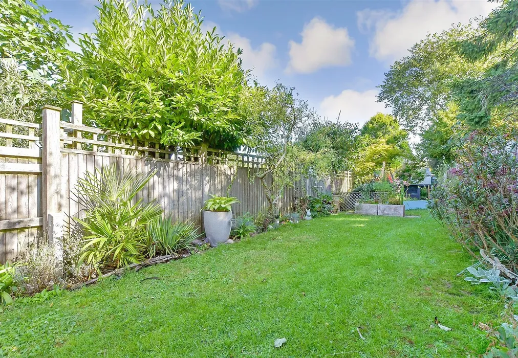 Rear Garden - Church Hill, Shepherdswell, Dover, Kent - Wards of Kent