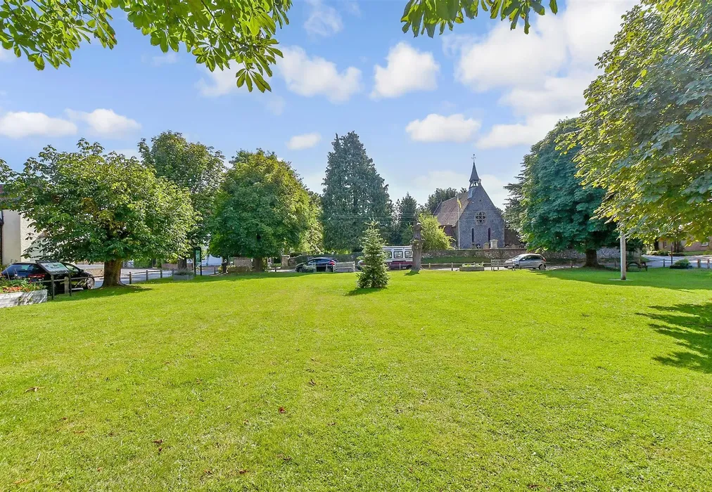 Surrounding Area - Church Hill, Shepherdswell, Dover, Kent - Wards of Kent