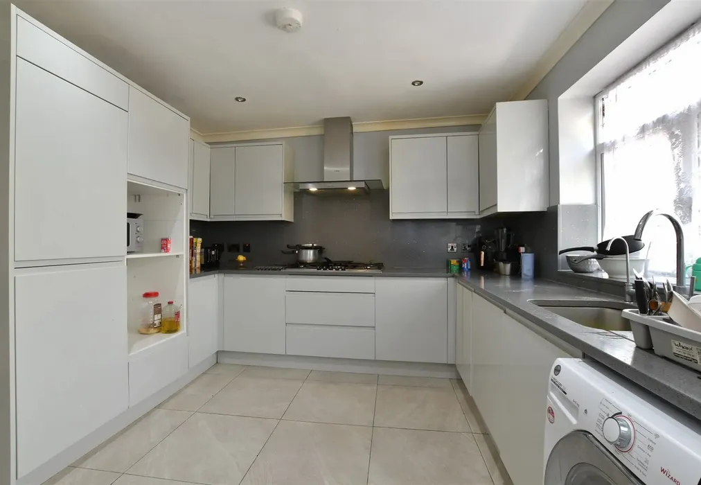 Kitchen/Dining Area - Stonard Road, Dagenham, Essex - Wards of Kent