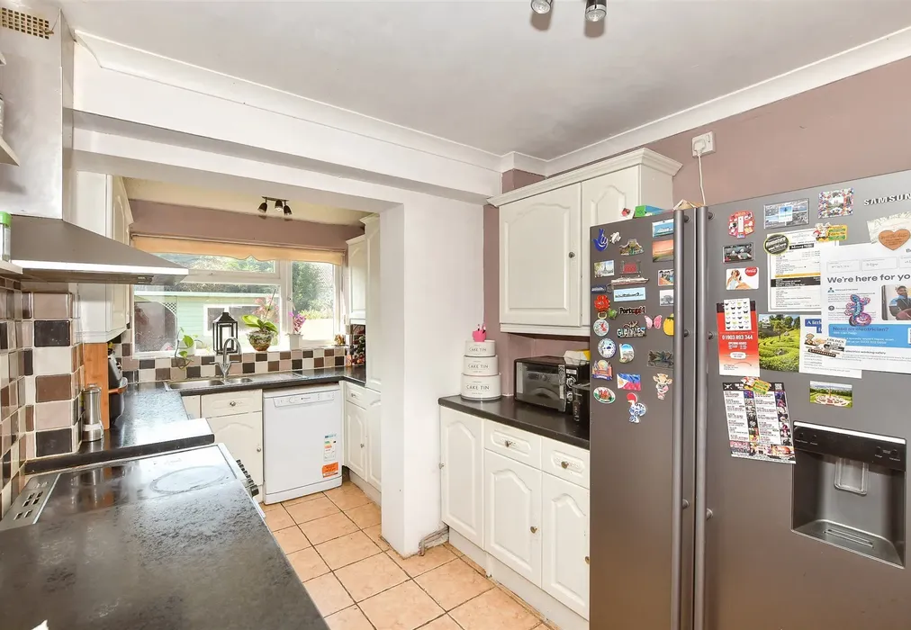 Kitchen - Fairfield Way, Ashington, West Sussex - Wards of Kent