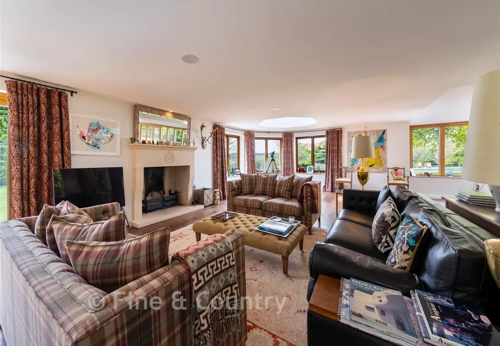 Sitting Room - Danegate, Eridge Green, Tunbridge Wells, East Sussex - Wards of Kent