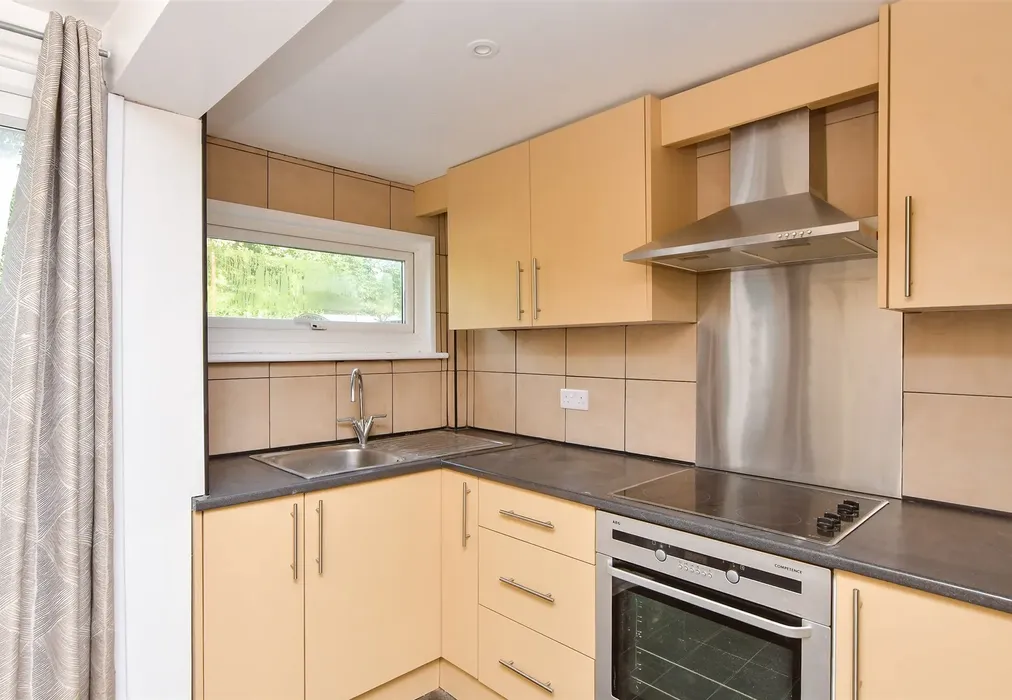 Kitchen - Hereson Road, Ramsgate, Kent - Wards of Kent
