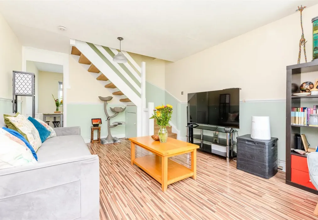 Lounge - Freshwater Road, Walderslade, Chatham, Kent - Wards of Kent