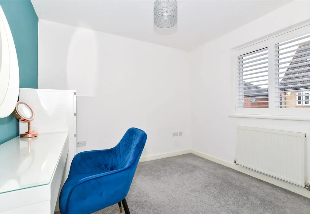 Bedroom 2 - Furfield Chase, Boughton Monchelsea, Maidstone, Kent - Wards of Kent