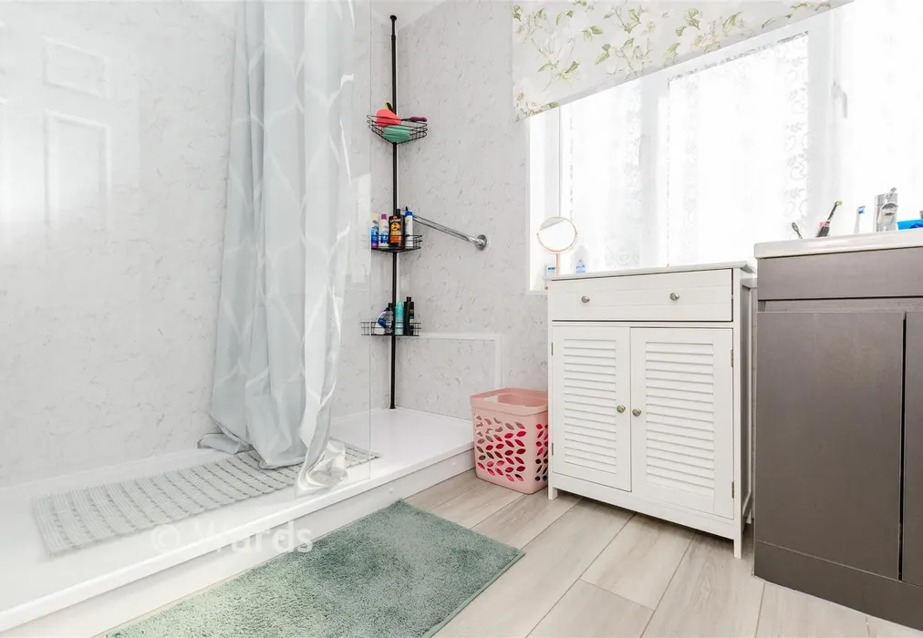 Shower Room - Buller Road, Chatham, Kent - Wards of Kent